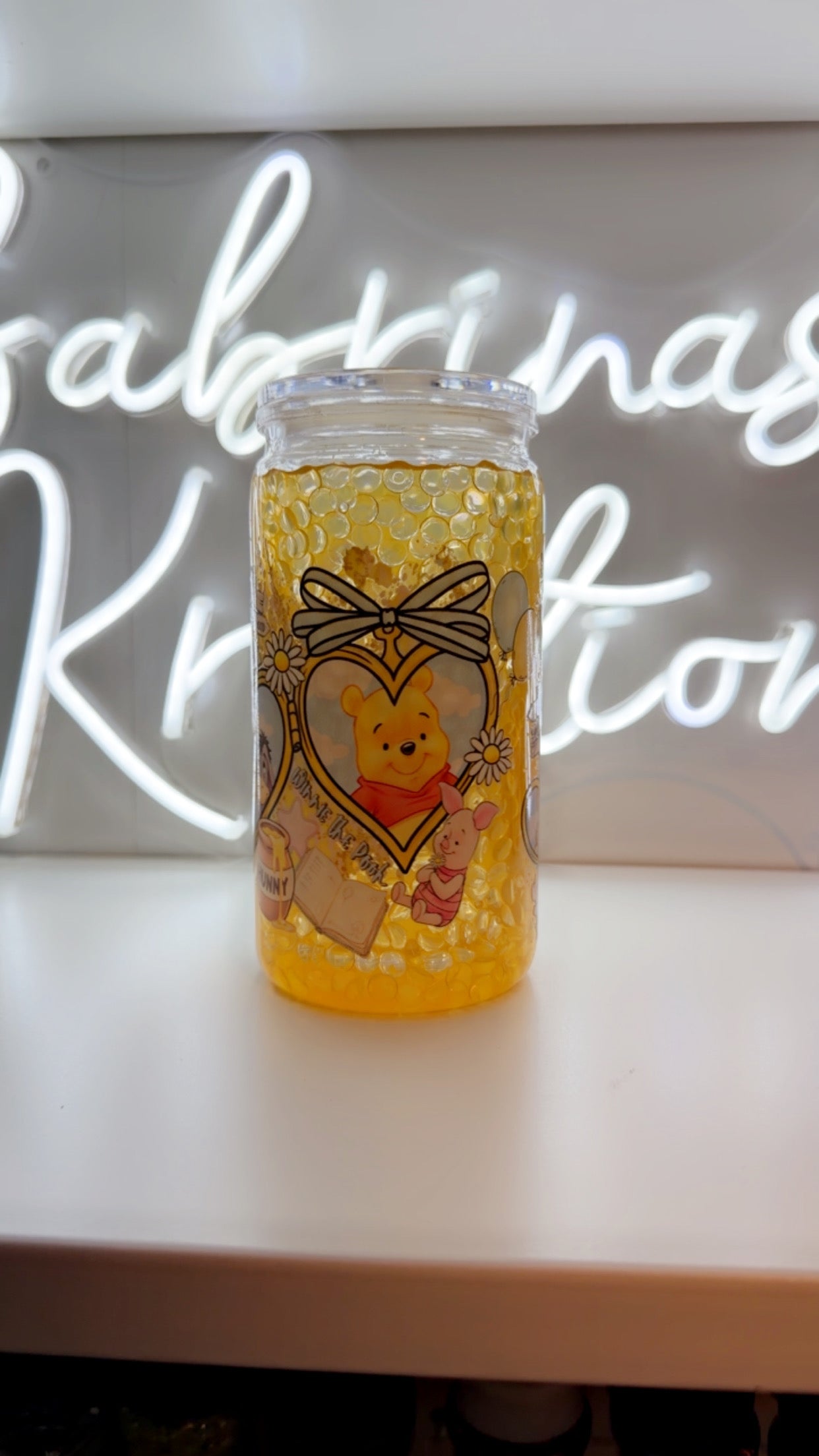 16oz plastic Pooh honey comb